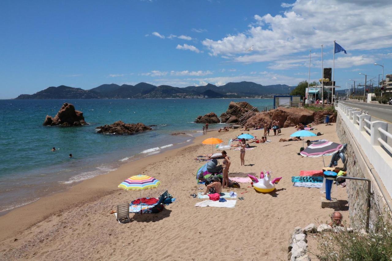 Studio With Beautiful Sea View And Direct Beach Access 칸느 외부 사진