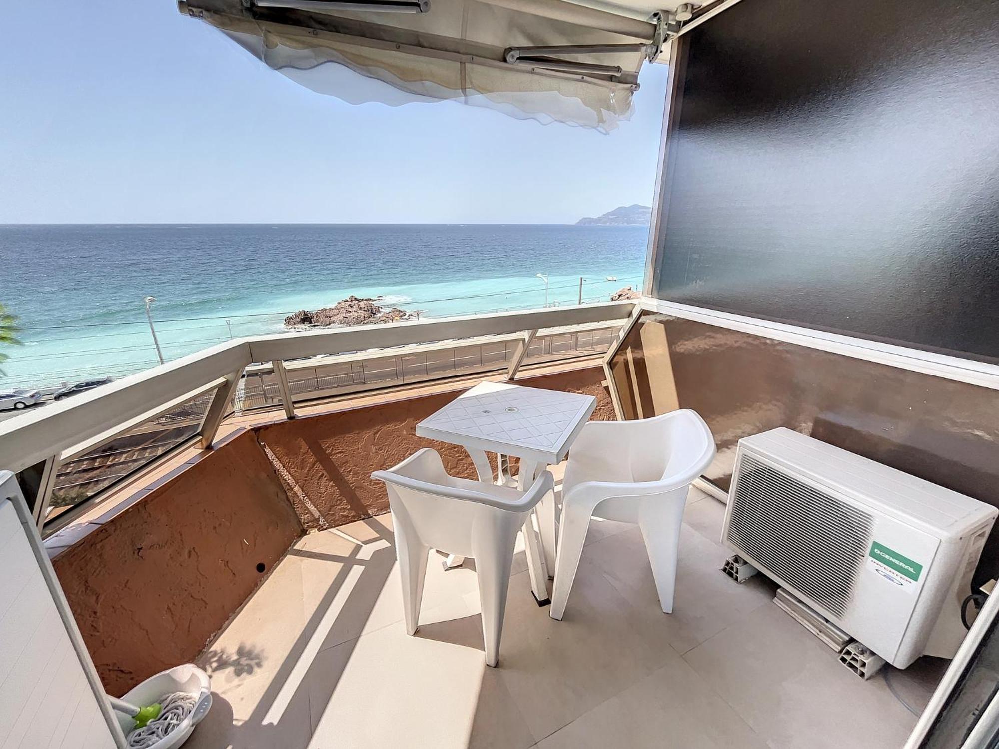Studio With Beautiful Sea View And Direct Beach Access 칸느 외부 사진